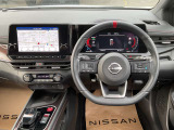 スポーティなデザインのメーターは視認性も良く運転が楽しくなります。