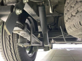 お車を安心してお乗りいただく為には、足回りの定期点検が欠かせません。サービスサポート(有償保証)では無料点検もご提供しており、安心のカーライフをお過ごしいただけるサポート体制が整っています。