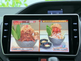 停車中には、TVや動画コンテンツをお楽しみいただけます。休憩時間や待ち時間に、リラックスした時間を過ごせますね。