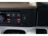 ECONボタンで低燃費モードに☆☆☆ECONスイッチを上手に使ってエコドライブ♪♪環境にもお財布にも優しい装備です☆☆☆