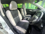 運転席シート廻りは使用感も少なく、良好な状態となっています。前オーナー様が丁寧に使っていたことがよくわかりますね。