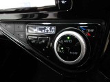 車内の温度管理に便利なオートエアコン☆