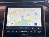 見やすい地図表示で、目的地へのナビゲーションをサポートします。渋滞情報も確認でき、スムーズな移動を支援してくれる頼もしい味方です。