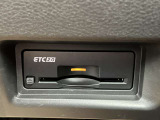 ETC2.0を装備しております。高速道路での渋滞情報取や従来のETCより通行料金がお安くなる場合がございます。