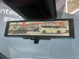 インテリジェントルームミラー。後席に乗車していても後方視界が遮られません