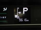 たとえばダイハツのお店にある、たくさんのスマアシ搭載車は、正常に作動する事をしっかり確認します。