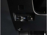 窓を開けずに料金所を通過できる今やもう必需品のETC!インパネにスッキリ装着したビルトインタイプです♪ETCカードの入れ忘れ・抜き忘れを音声やアラームで教えてくれるので、入れ忘れ・抜き忘れを防げます♪