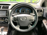 【純正革巻きステアリング】上質な革を使用することで、手にしっかり馴染みとても運転しやすいハンドルです♪