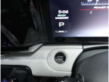 ポケットやバッグからキーを出さずにスマートに乗り込め、ボタンプッシュでおしゃれにエンジンスタートです。盗難防止イモビライザーも装備で安心です!