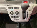 納車前にはプロのメカニックが、各部の点検を行います。ディーラーにしか出来ない品質、そしてサービスできっと満足していただけると思います!