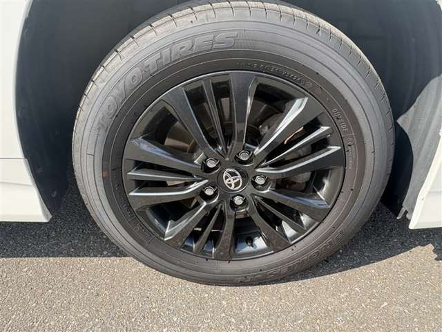 トヨタ ヴォクシー 1.8 ハイブリッド S-Z E-Four 4WD の中古車詳細
