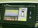 バックモニター付きで、狭い場所での駐車や車庫入れも安心です。安全な運転をサポートする機能です。