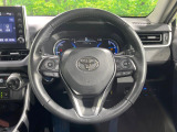 【ステアリングスイッチ】運転中、前方から目線をそらすことなく、オーディオ等の操作が可能な便利機能!安心&快適なドライブを演出してくれます♪