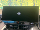 【大画面ナビ】人気の大型12インチナビを装備。存在感のある大画面はインパクト大!ナビ利用時のマップ表示は見やすく、テレビやDVDは臨場感がアップ!いつものドライブがグッと楽しくなります♪