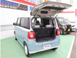 お車のご納車は待ち遠しいもの。1日でも早くご納車が出来るよう、整備拠点と販売店を結ぶ輸送ラインを確立しております。