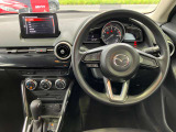 インパネ廻りと運転席です!シンプルにスッキリとまとまっています。運転操作に迷いにくくなっておりとても運転しやすいです。