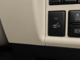 運転席にはシートヒーターも付いています!