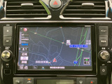 わかりやすい地図表示で、目的地への道案内をスムーズに行います。初めての場所でも安心して運転を楽しめます。