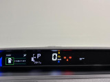 TFTカラ-マルチインフォメ-ションディスプレイ4.2インチの液晶画面に、安全・安心のコンテンツやオ-トエアコンのステ-タスなど、さまざまな運転情報を表示し見やすさにこだわったメ-タ-です♪