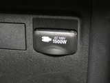 災害時にも安心。家庭用電化製品が使用できるAC100V、1500Wのコンセント付きです。