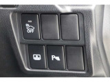 機能性溢れる運転席まわり。使いやすいスイッチ類の配置で運転中のストレスを軽減し楽しくドライブできますよ。
