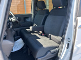 前席の画像です。是非運転席に座っていただき視界等をご確認ください。