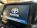 【純正10型ナビ】好きな音楽を聴いたりやフルセグTVの視聴も可能です☆高性能&多機能ナビでドライブも快適ですよ☆