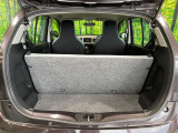 普段のお買い物や通勤、送迎等に十分な荷室スペースを確保しております。セカンドシートを倒すと、大きな荷物の積載も可能です♪