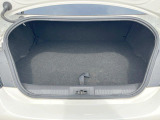 普段のお買い物や通勤、送迎等に十分な荷室スペースを確保しております。