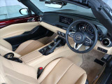 神戸マツダ神戸西インター店は、通常ディーラー+&alpha;の次世代型店舗としてROADSTER EXPERIENCE SPACEの冠を掲げ、「いつでも・誰でも・気軽に会いに行ける」ロードスターUカー専門店。