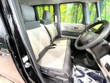 運転席シート廻りは使用感も少なく、良好な状態となっています。丁寧に使われていたことがよくわかりますね。