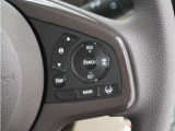 ◆アダプティブクルーズコントロール◆予め設定した車速内でクルマが自動的に加減速。前走車との適切な車間距離を維持しながら追従走行します。【LKAS】車線維持支援システムでステアリング操作を支援。
