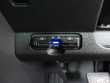 ETC付。高速道路の料金所はキャッシュレスで通過です。サービスエリア等にあるスマートインターの出入りも利用可能でとっても便利。ご納車後すぐにお使い頂けるようセットアップしてのお渡しとなります。