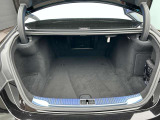 スタッフ全員が自動車保険の資格を保有しており、万が一の事故の際のサポート体制を整えております。