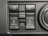 両側電動スライドドアのスイッチ付です。車内からもスイッチひとつで楽にドアの開閉が可能です。電動なので開閉時に力を使う必要がなく、半ドアになることもありません!
