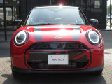 ナビやドライバーアシスト機能など、BMW・MINIならではの装備についても丁寧に分かりやすくご案内いたします。