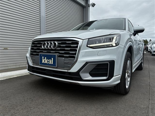 アウディ Q2 