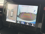 バック時の安全性を高めるバックモニターを搭載。狭い場所でも、より安心して駐車操作を行うことができます。ガイドライン付きで便利です。