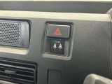 シートベルトの警告とも見やすい位置に配置されておりますので、シートベルトのし忘れ防止になります。