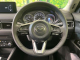 【純正革巻きステアリング】上質な革を使用することで、手にしっかり馴染みとても運転しやすいハンドルです♪