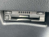 ETC搭載車しか通過できないスマートICが利用できるようになります。現在、スマートICの設置箇所も増えてきてます。また、料金所での小銭の出し入れや雨天時における窓の開閉などの紛らわしさも解消されます。