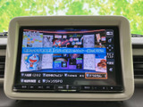 停車中にTVや映像を楽しめるから、休憩時間も充実。家族でのドライブや長距離移動も快適に過ごせますね。