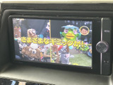 停車中には、TV番組やDVDをお楽しみいただけます。助手席の方も退屈することなく、長距離移動も快適に過ごせます。