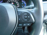 レーダークルーズコントロール付いてます! 高速道路等の運転にとっても便利ですよ!!