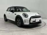 MINIならではの楽しさと、ガソリンエンジンならではの軽快で気持ちの良い走りをお楽しみいただけます。