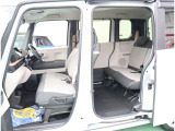弊社でお車をご購入頂いたお客様は、一部車種を除いて【オイル交換永久無料】となっております。※詳細はスタッフまでお問合せ下さい。