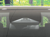 【ホンダセンシング】走行中に前方の車両等を認識し、衝突しそうな時は警報とブレーキで衝突回避と被害軽減をアシスト。より安全にドライブをお楽しみいただけます。