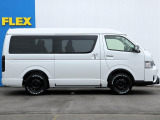大変便利なパーワースライドドアになっております!!乗り降りや荷物の出し入れなども楽々できちゃいます♪