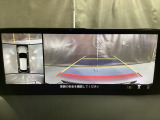 360度モニターは、4つのカメラによる前後左右・俯瞰映像でドライバーからは見えない領域の危険認知をサポート!全周囲の死角を減らし、狭い駐車場や幅寄せ、T字路の進入などの運転の安心感を高めます!