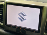【大画面ナビ】人気の大型8インチナビを装備。存在感のある大画面はインパクト大!ナビ利用時のマップ表示は見やすく、テレビやDVDは臨場感がアップ!いつものドライブがグッと楽しくなります♪